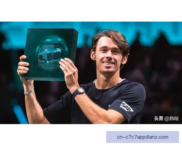 德米纳尔终封王谢尔顿逆转夺冠